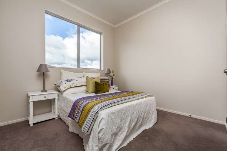 15 Seresin Crescent Flat Bush_14