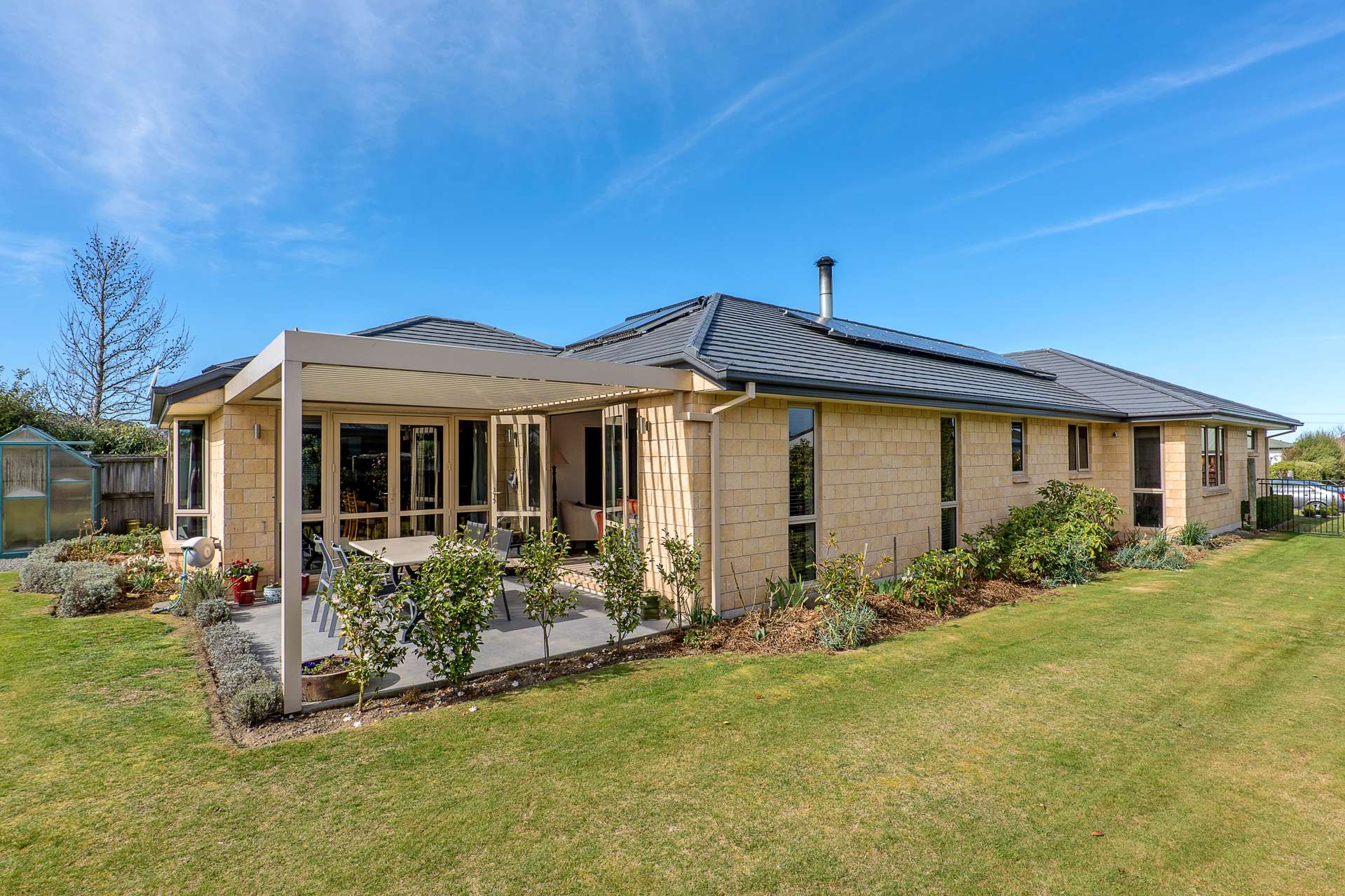 10 Devon Crescent Darfield_0