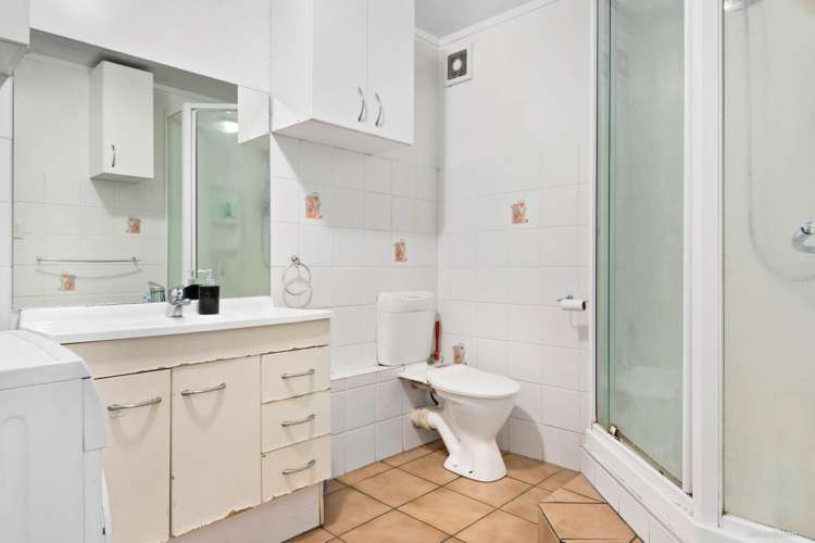 2/697 New North Road Mount Albert_6