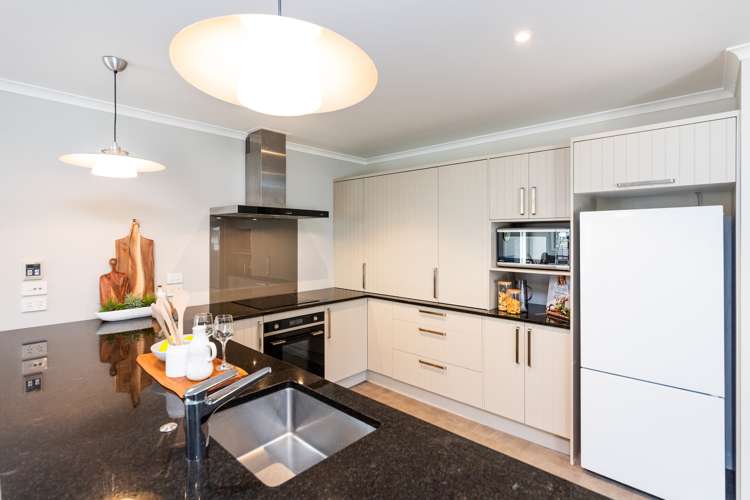 322a College Street West End_12