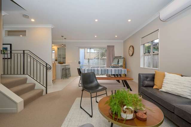 17 Tihi Street Stonefields_2