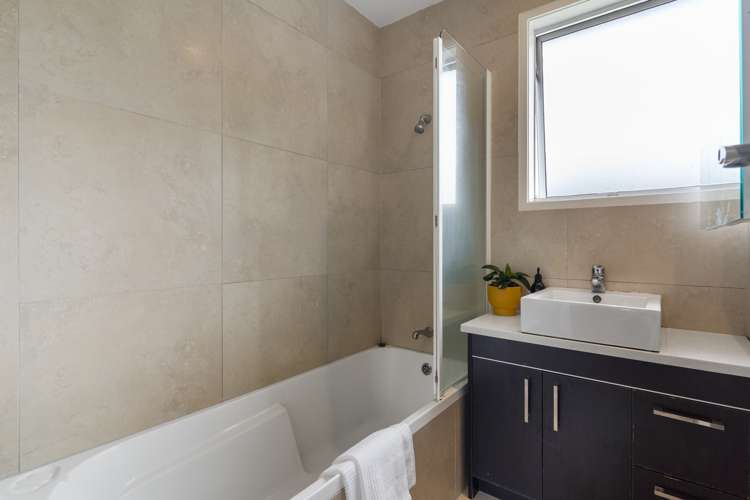 64 Vandeleur Avenue Birkdale_9