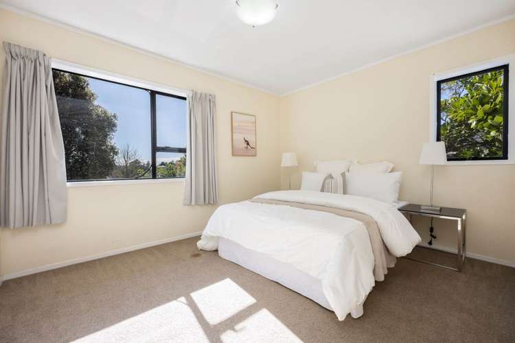 1/56 Oaktree Avenue Browns Bay_17