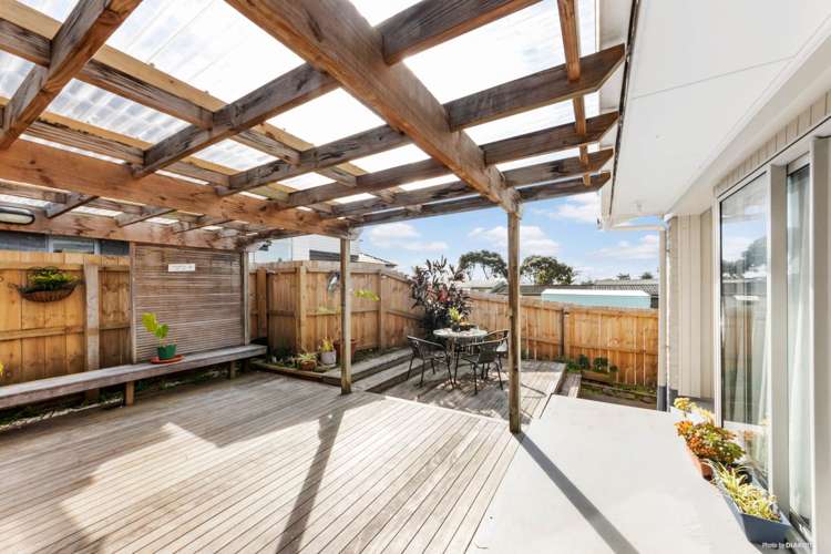 33B Eastern Beach Road Bucklands Beach_11