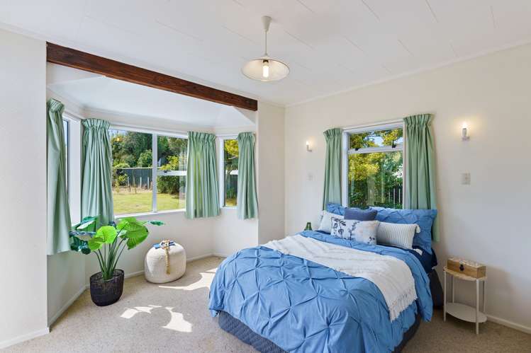 7 Napier Grove Waikanae Beach_9