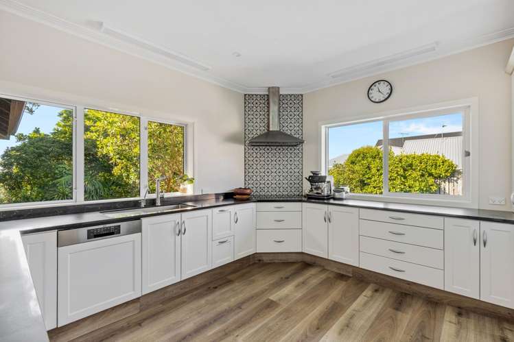 305 Mangorei Road Merrilands_12