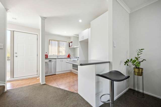 24M Mount Smart Road Royal Oak_3