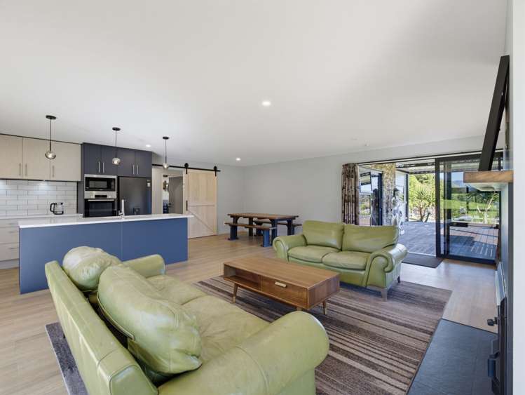54 Pawsons Valley Road_4