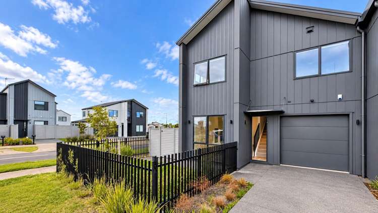 2 Aquamarine Road Rosehill_1