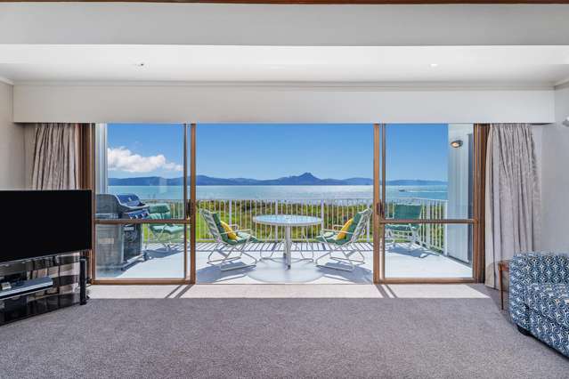 Beachfront & Boating on your doorstep