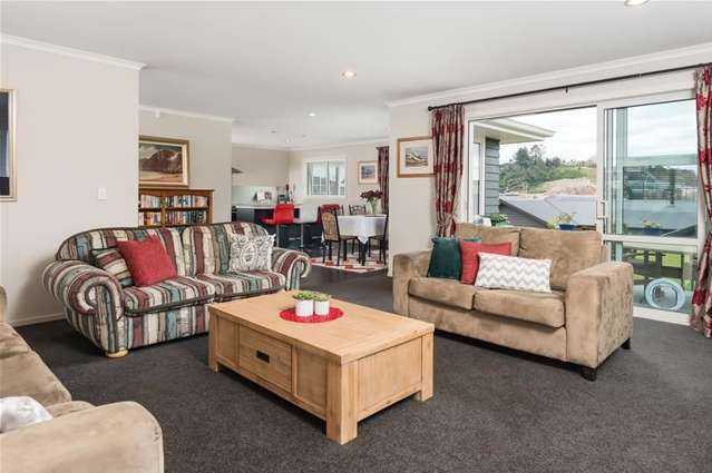 5 Ellesmere Close Pyes Pa_3