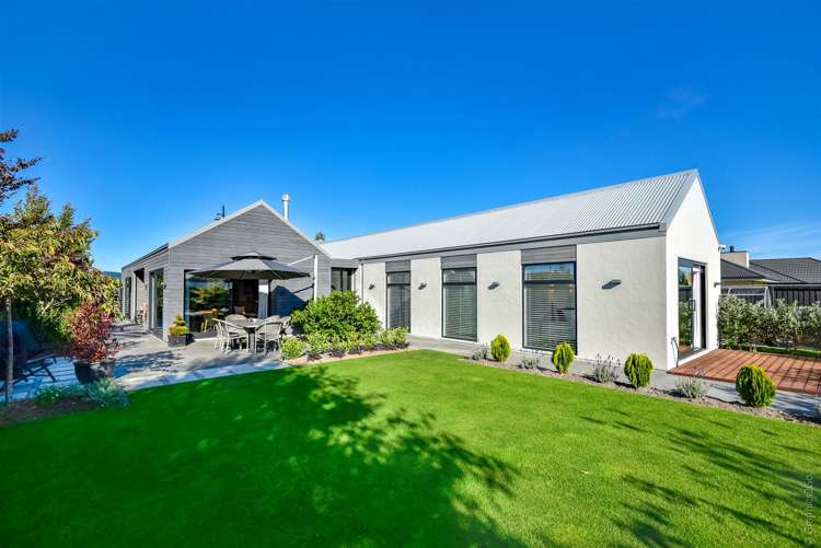 15 Eastfield Drive Lincoln_25