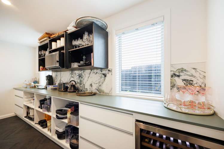 6 Solitude Crescent Kelvin Grove_16