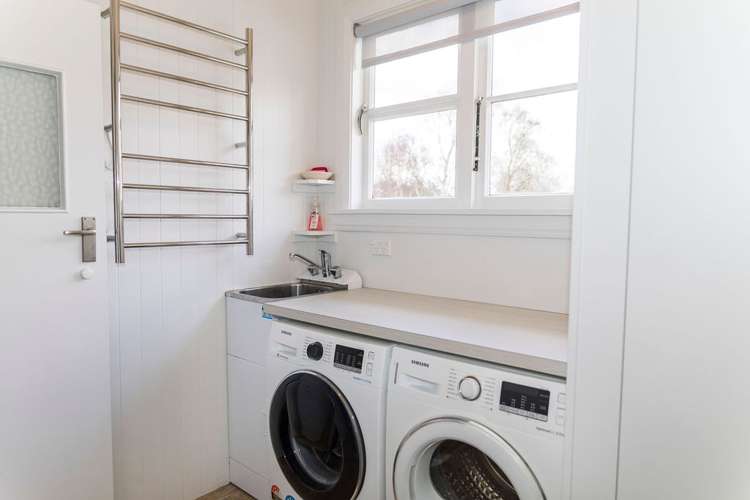 64 Guy Street Dannevirke_13