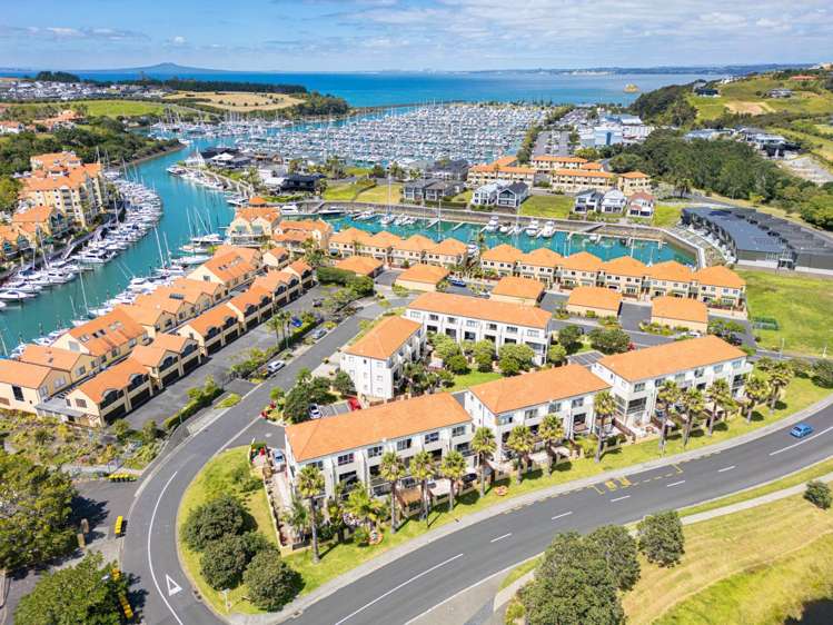 10 Waterside Crescent Gulf Harbour_11