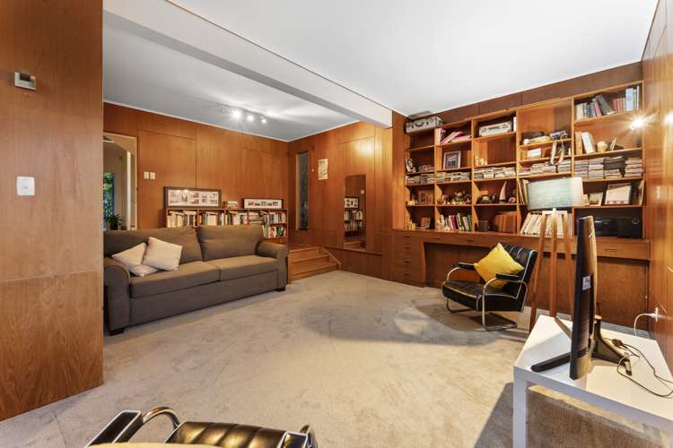 214 Whites Line East Waiwhetu_12