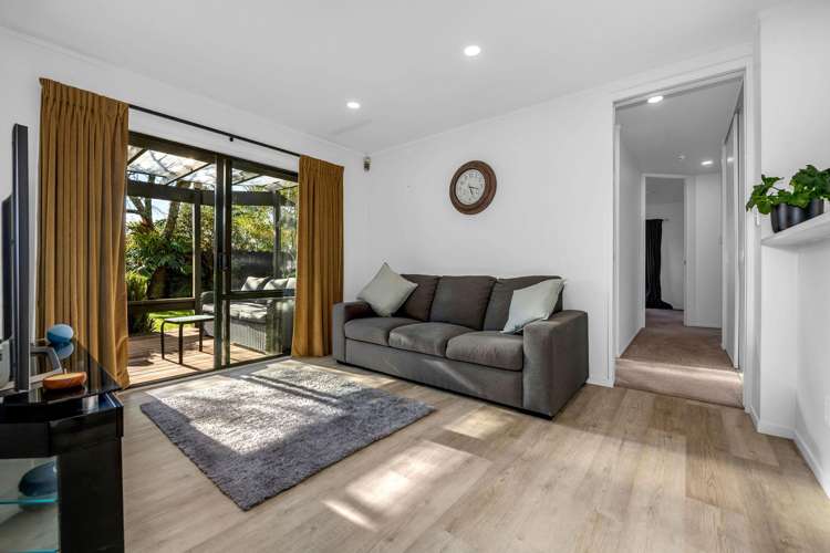 17 Robina Court Pakuranga Heights_5