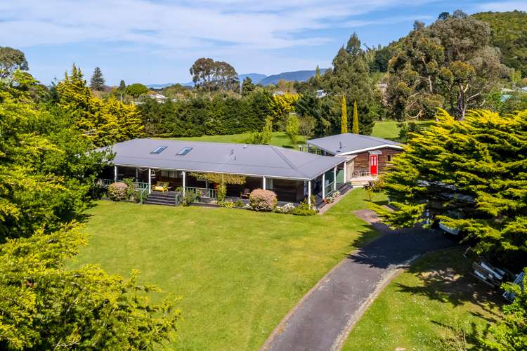 2 Titoki Grove Featherston_20
