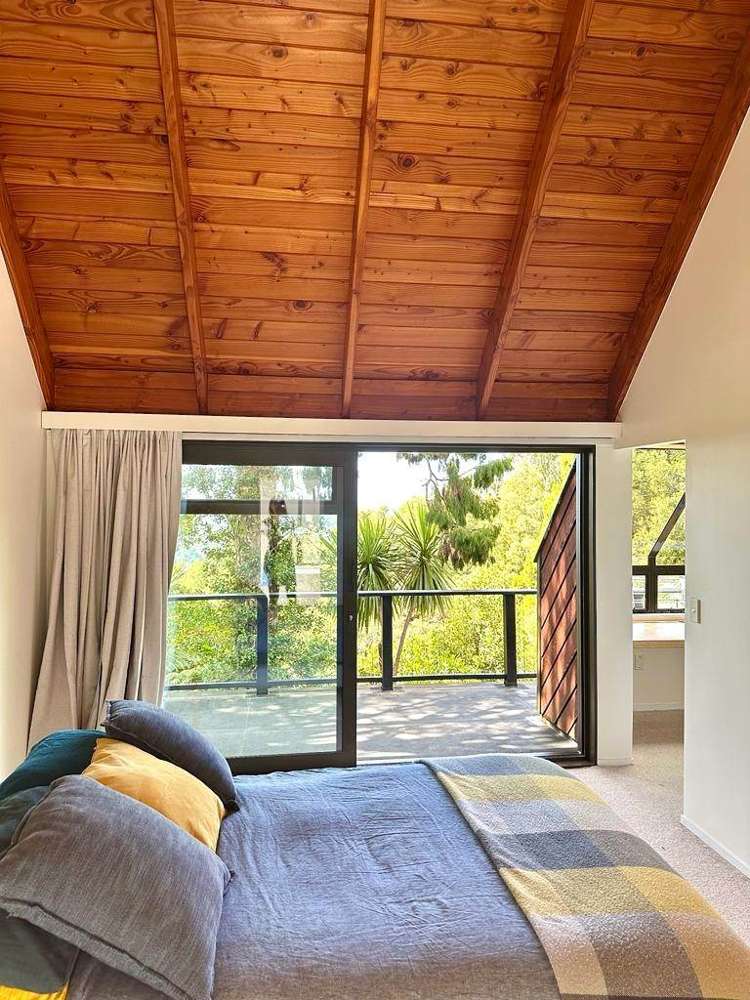 22 Tui Crescent Waiatarua_9