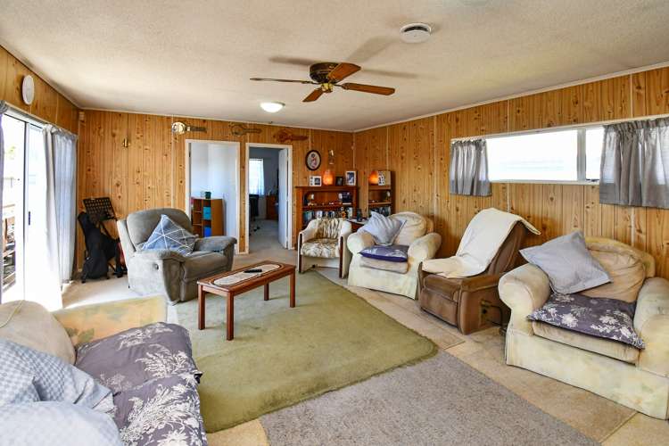 55 Beaumonts Way Manurewa_17