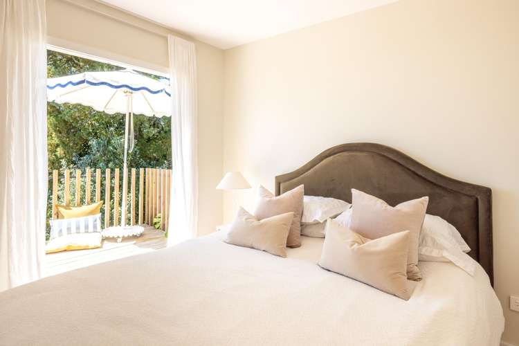 31 Victoria Road South Onetangi_10