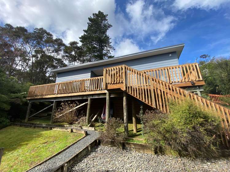 518c West Coast Road Oratia_0