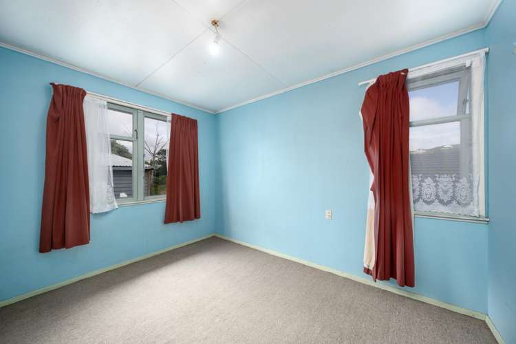 78 Champion Street Cannons Creek_6