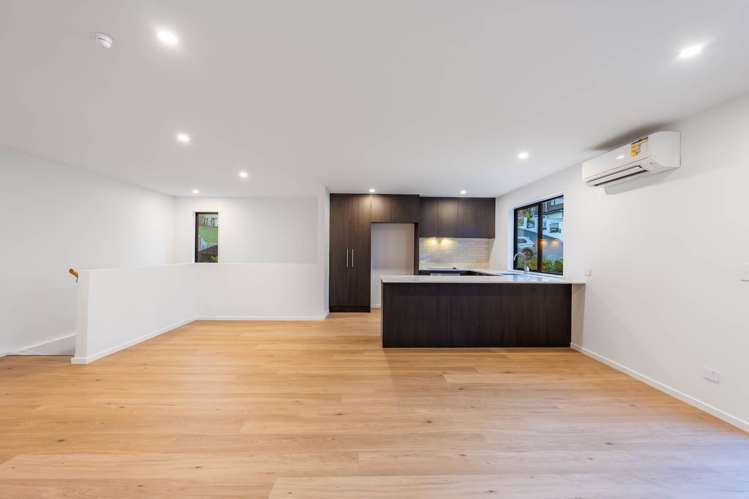 24B Arataki Views Way_3