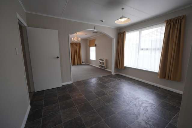 9 Bristol Crescent Roslyn_4