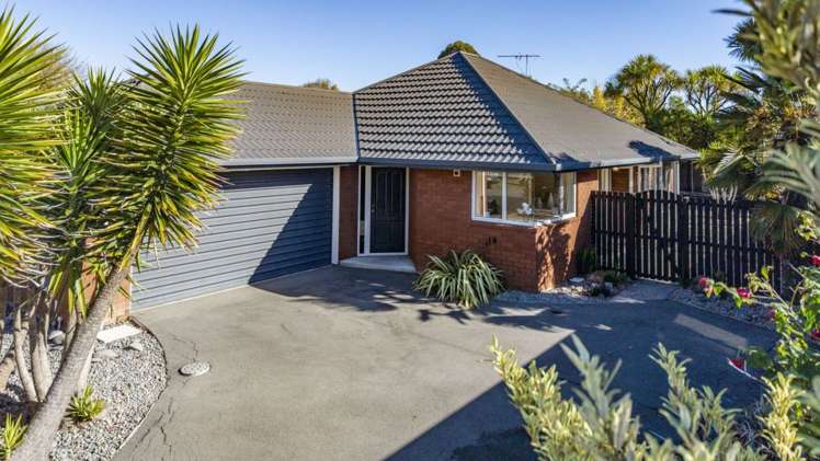 59 Uxbridge Street Redwood_23