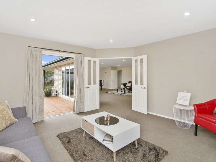 16 Hasendene Drive Lincoln_2