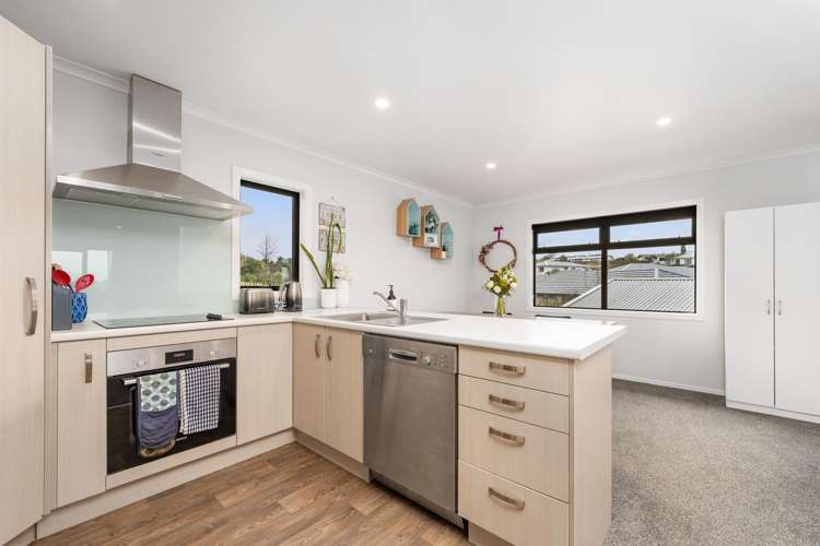 6 Poplar Grove Feilding_14