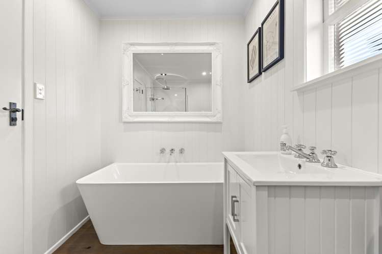 12 Tainui Terrace Mangere Bridge_13