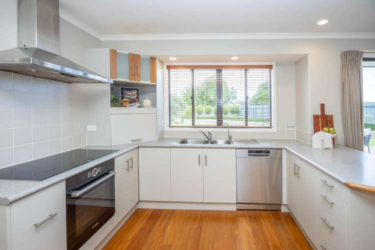 22 Stonebridge Estate Road Temple View_17