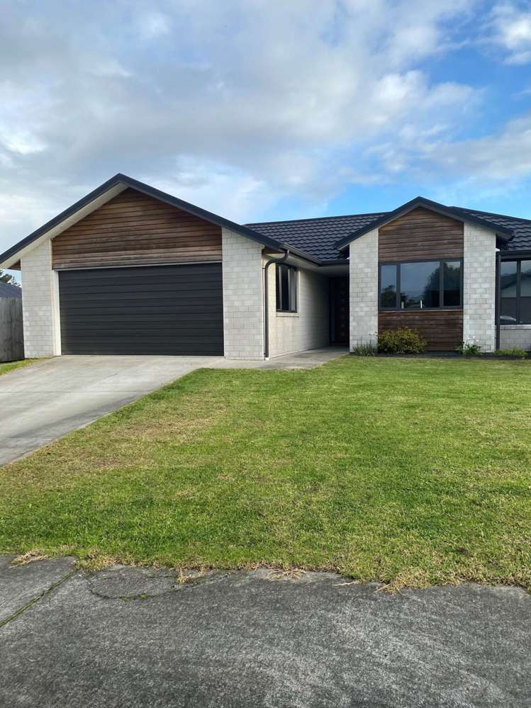 38 Pyne Crescent Pokeno_2