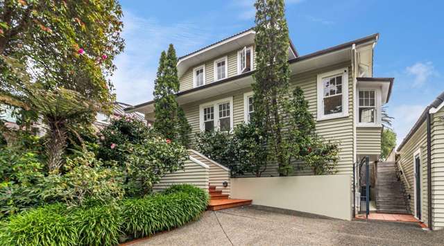 Agent who sold Remuera mansion 30 years ago is selling it again - for millions more