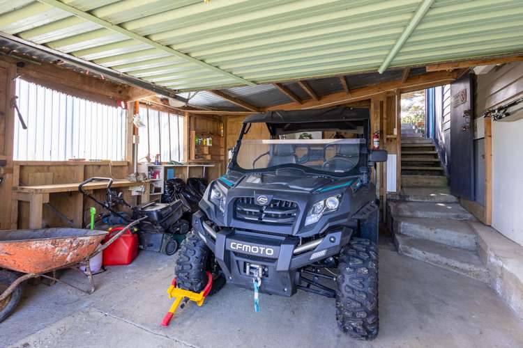 6569 Pouto Road Pouto_17