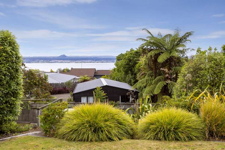 2/19 Brunette Drive_1