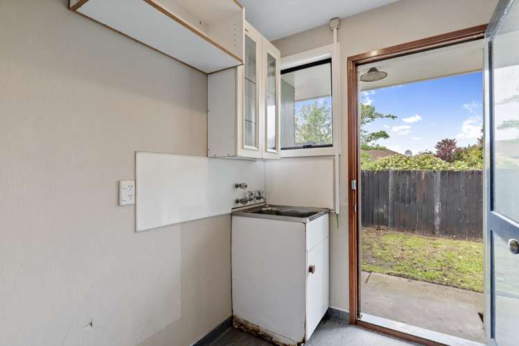1/8 Raymond Road Bromley_6