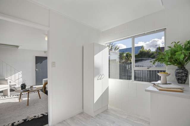 2/75 Taumata Road Sandringham_3