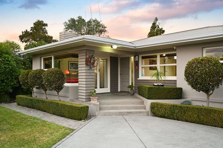 6 Tudor Crescent Chedworth_1