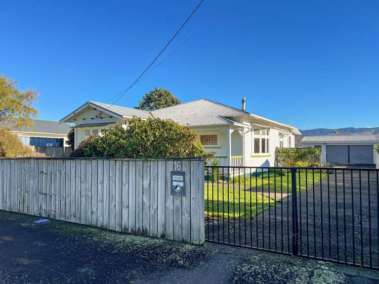 16 Wyndham Street Carterton_17
