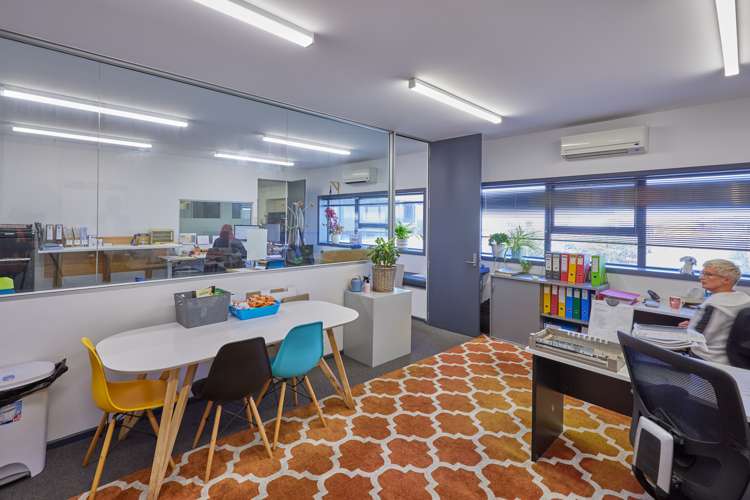 10-12 Meachen Street Seaview_9