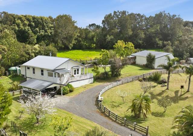 Rural Bliss and Character meet Modern Comfort