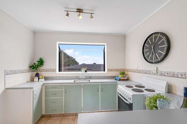 2/21 Leven Lane Totara Heights_8