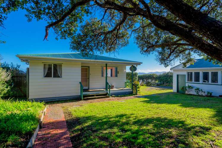 63 Ames Street Paekakariki_6