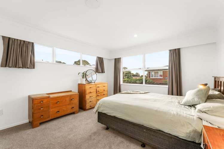 32 Upland Street Brookfield_12