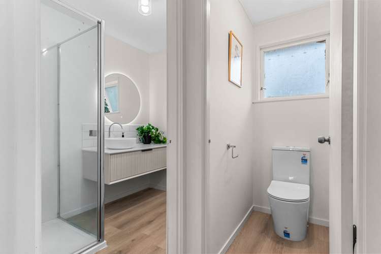 5 Montague Place Onerahi_12