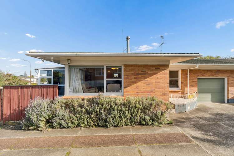 1/5 Evelyn Place Hillcrest_14