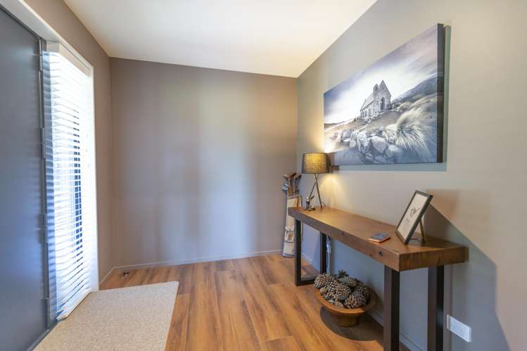 17/543 Zig Zag Road Windwhistle_1